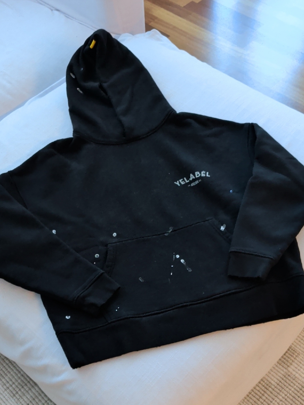 Black Yelabel Hoodie Sweater - Unisex